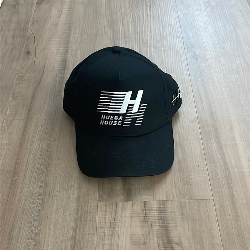 Huega house SnapBack